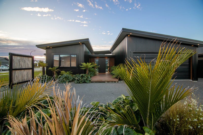 36 Summersfield Boulevard, Appleby, Richmond - Carousel 2