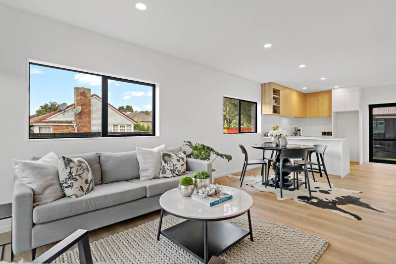 7/11 Anderson Avenue, Point England, Auckland - Carousel 2