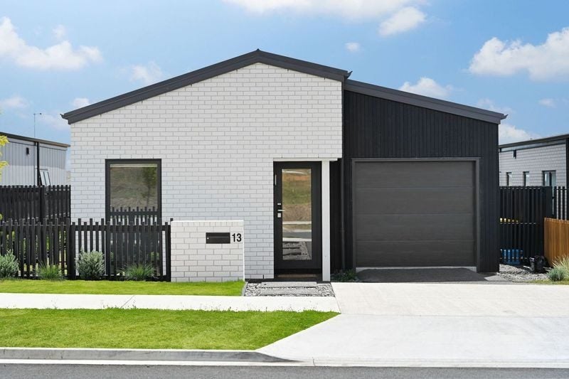 13 Anurangi Rise, Peacocke, Hamilton - Carousel 2