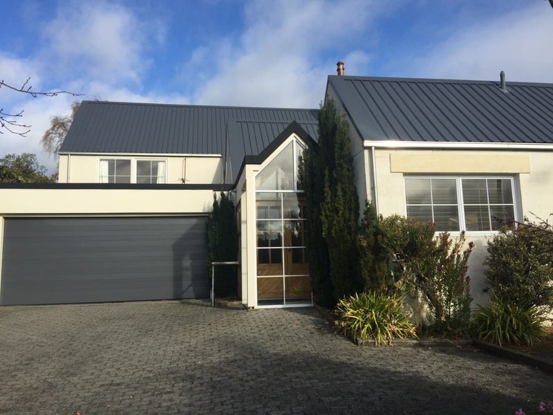 36 Balmacewen Road, Maori Hill, Dunedin - Carousel 1