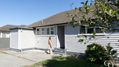 1005 Hood Street, Mayfair, Hastings - Carousel 1