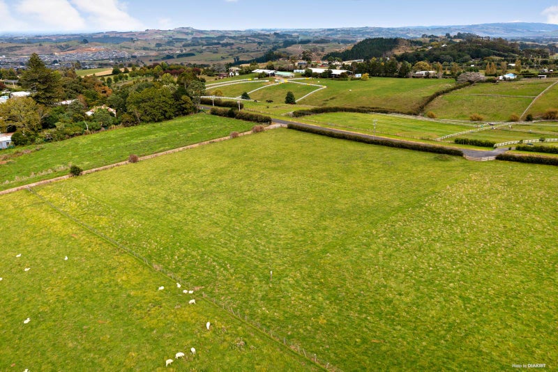 313 Razorback Road, Pōkeno - Carousel 2