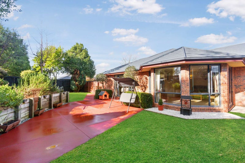 18A Wilmington Place, Shirley, Christchurch - Carousel 1