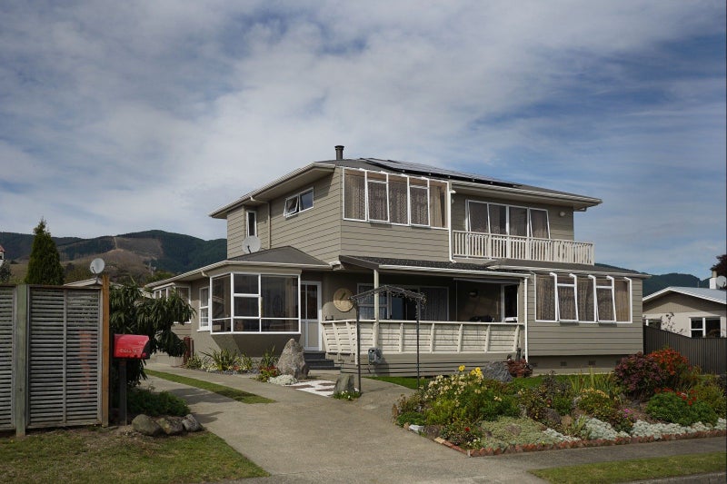 33 Kipling Crescent, Stoke, Nelson - Carousel 1