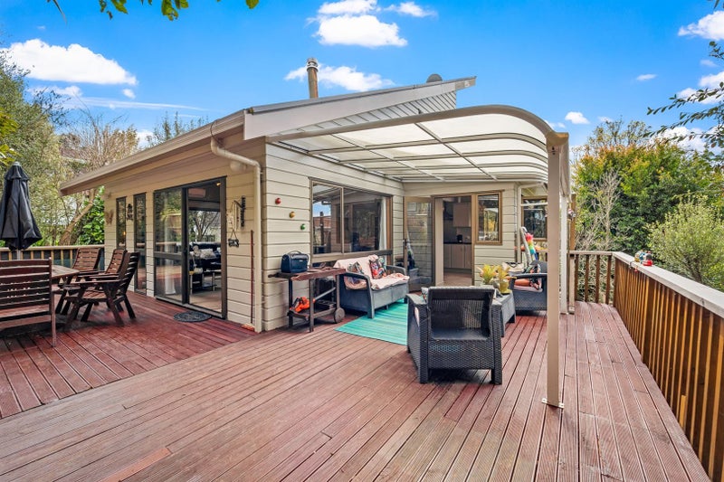 1/685 East Coast Road, Browns Bay, Auckland - Carousel 1