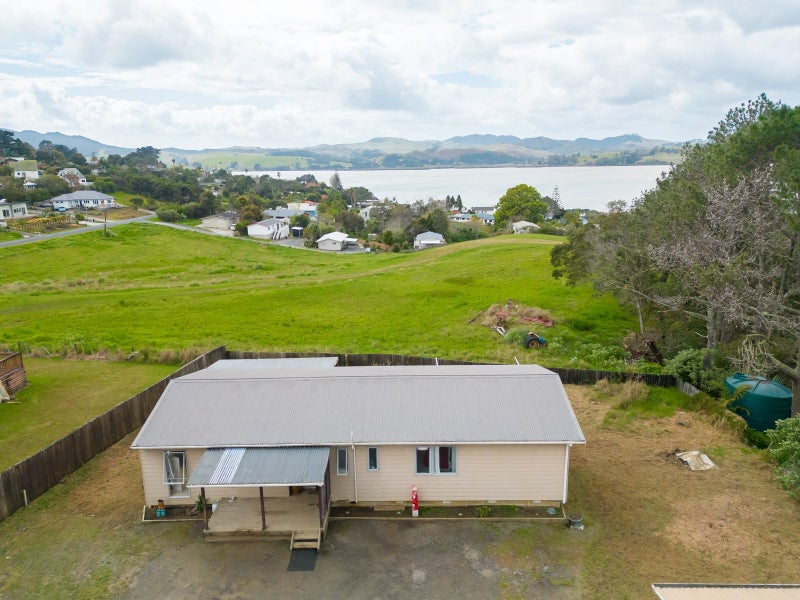 42A Melody Lane, Mangōnui - Carousel 1