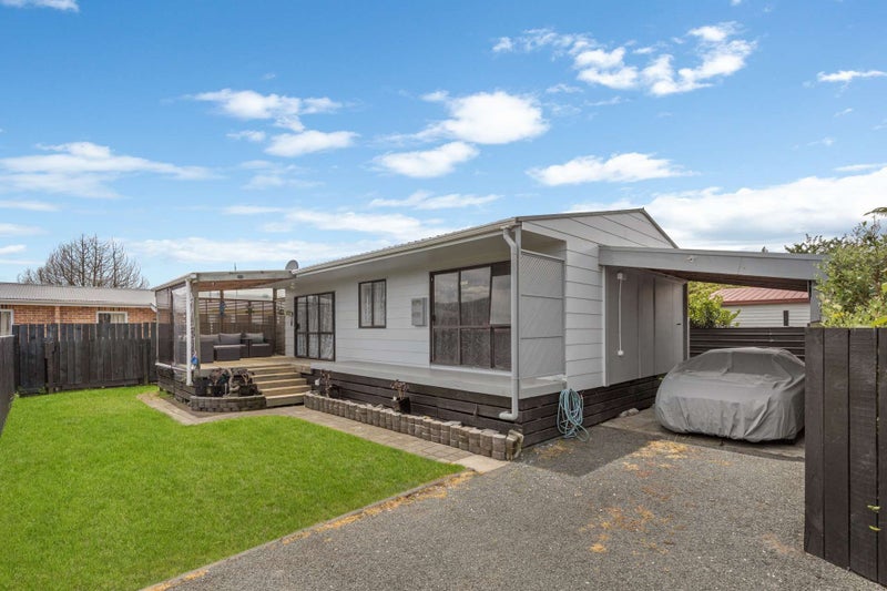 11B Wallace Crescent, Glenholme, Rotorua - Carousel 1