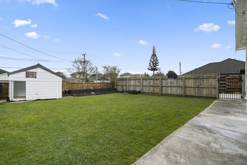 31 Porutu Street, Fairfield, Lower Hutt - Carousel 19
