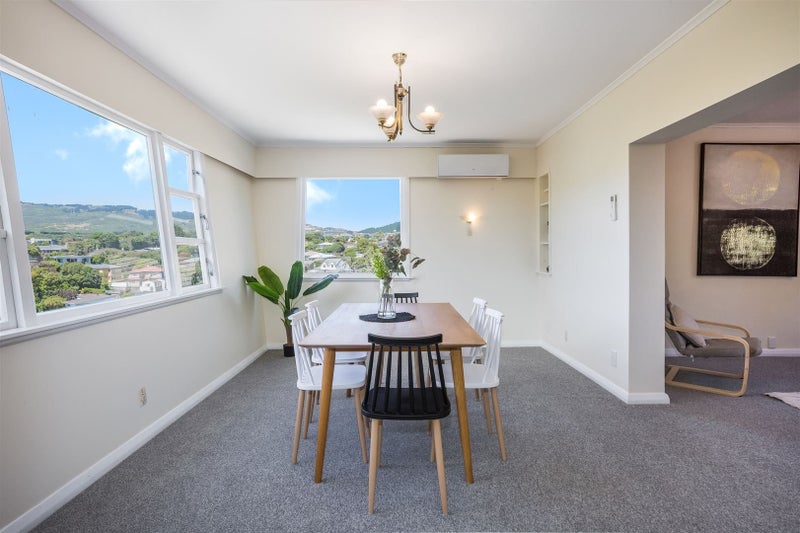 9 Tainui Terrace, Tawa, Wellington - Carousel 2