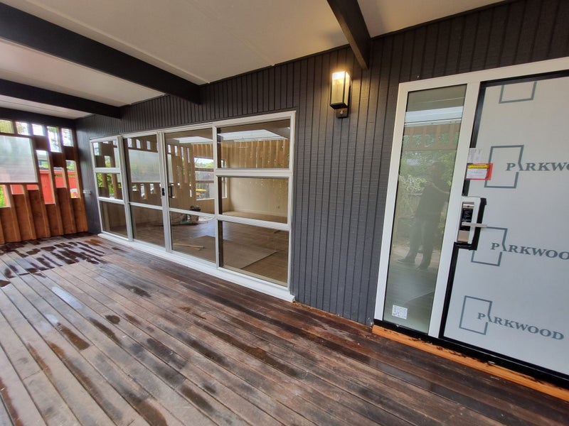 11B ALMA RD, Milford, Auckland - Carousel 21