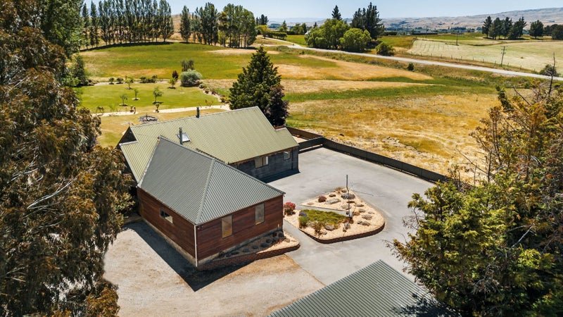 479 Manuherikia Road, Springvale - Carousel 1