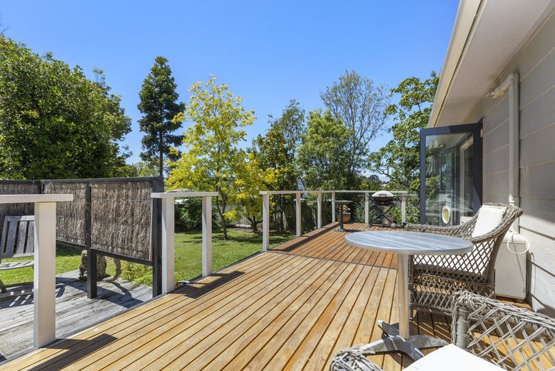 13 Miami Avenue, Surfdale, Waiheke Island - Carousel 1