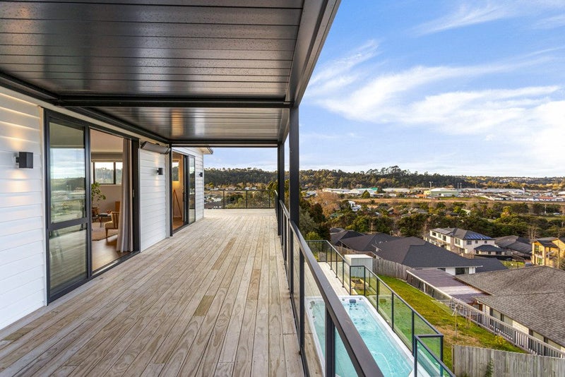 4 Palmate Lane, Swanson, Auckland - Carousel 2