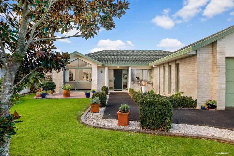 3 Amadeus Place, Northpark, Auckland - Carousel 1