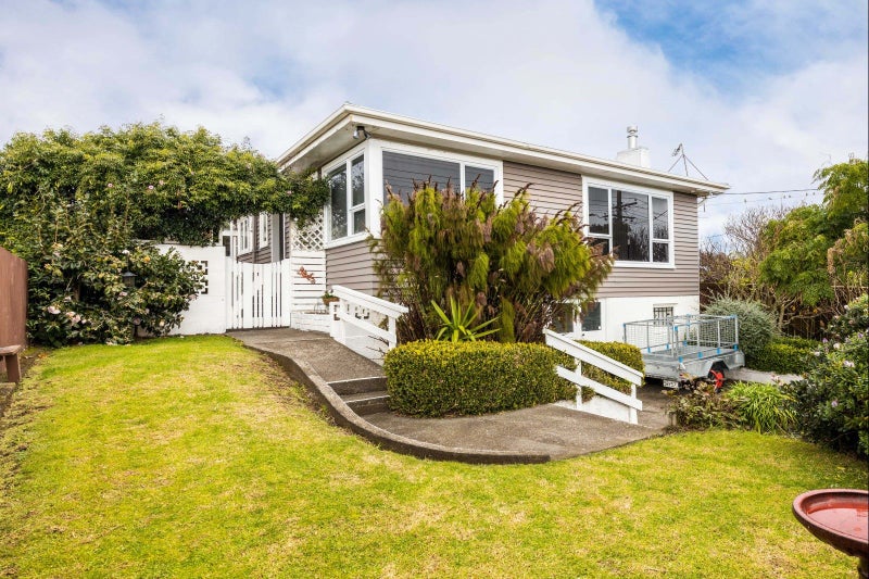123 Ngamotu Road, Spotswood, New Plymouth - Carousel 1