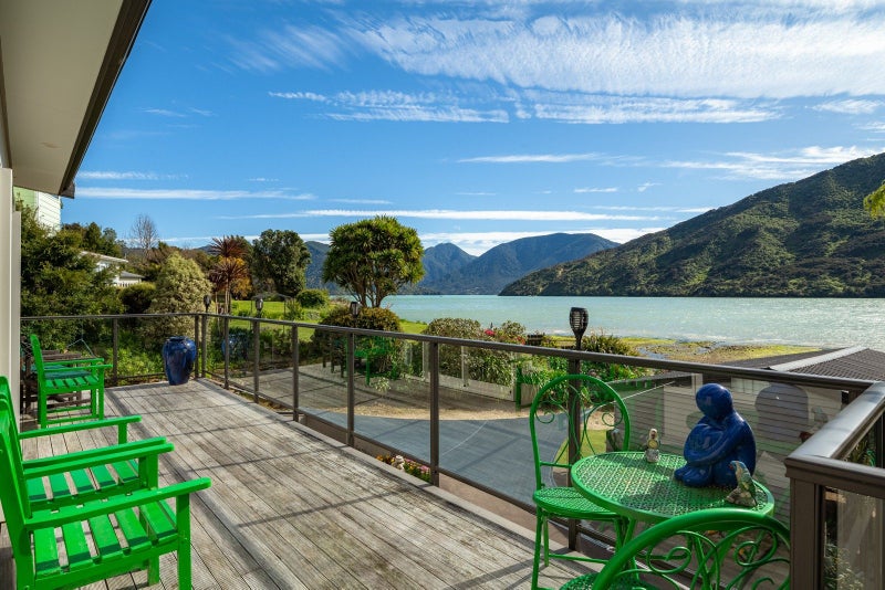 26 Belview Road, HAVELOCK, PICTON - Carousel 1