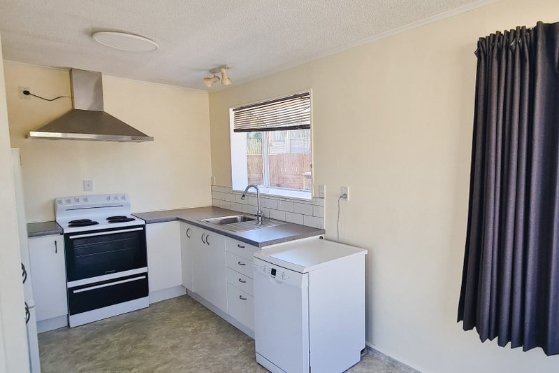 66 Dominica Crescent, Grenada Village, Wellington - Carousel 1