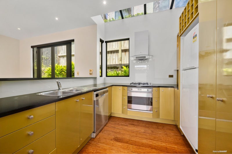 8B Birdwood Crescent, Parnell, Auckland - Carousel 2