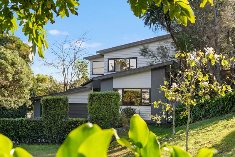 98 Meadowbank Road, Meadowbank, Auckland - Carousel 1