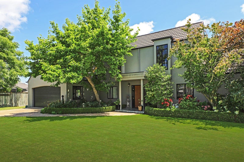 901 Harding Road, Camberley, Hastings - Carousel 1