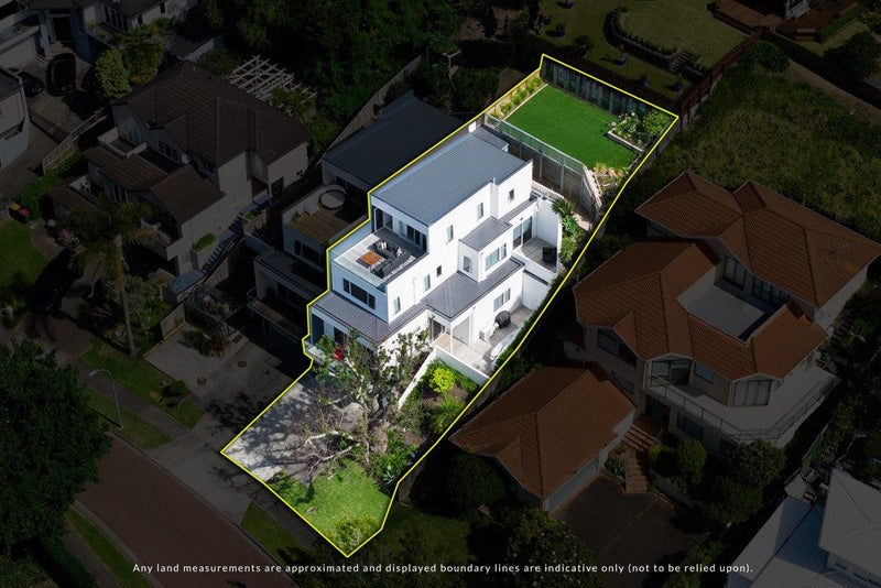 20B Oakwood Grove, Eastern Beach, Auckland - Carousel 2