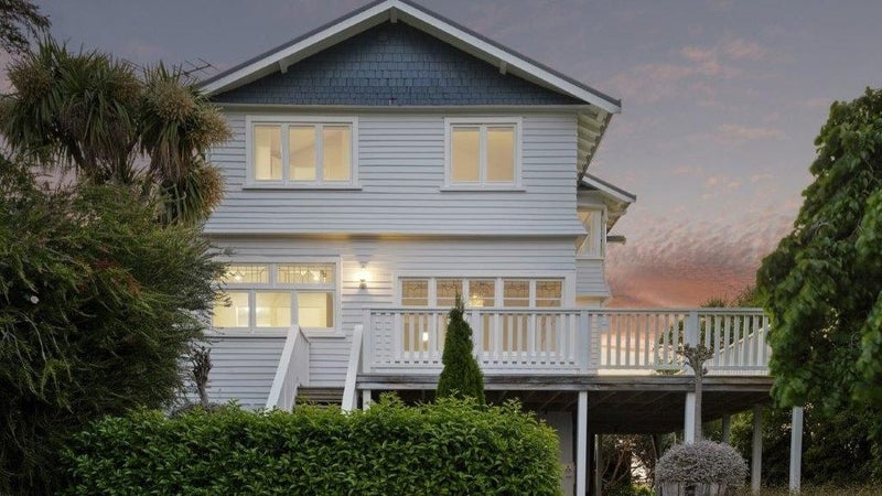 7 Hackthorne Road, Cashmere, Christchurch - Carousel 1