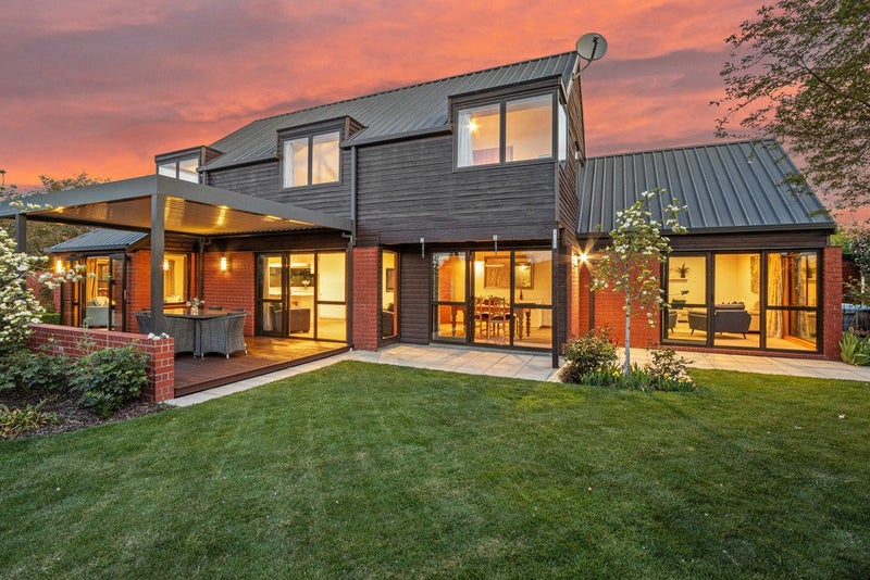 48 Arlington Street, Burnside, Christchurch - Carousel 1