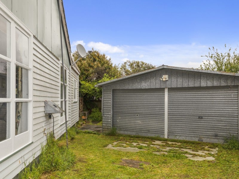 22 Weka Grove, Elderslea, Upper Hutt - Carousel 13