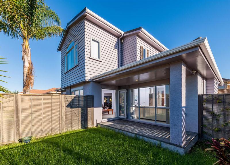 11 Tolben Place, Golflands, Auckland - Carousel 21