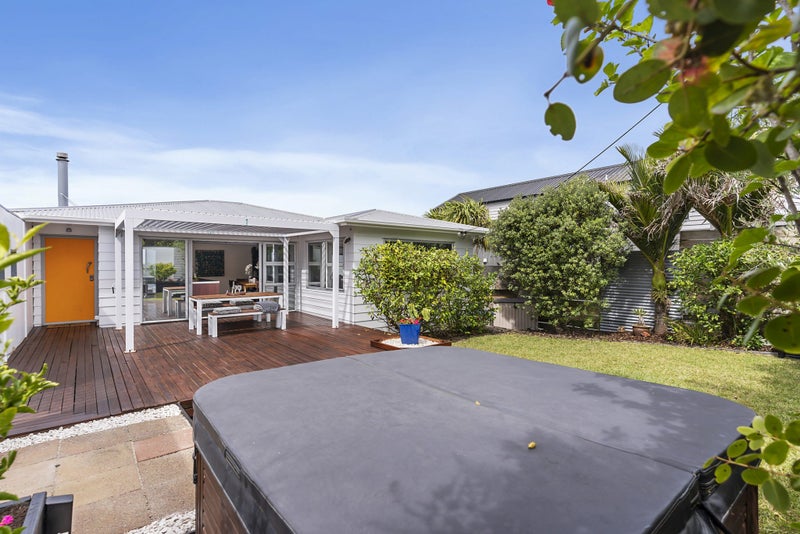 1/67 Gulf View Road, Murrays Bay, Auckland - Carousel 1
