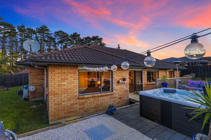 22 Bradnor Meadows Drive, Swanson, Auckland - Carousel 2