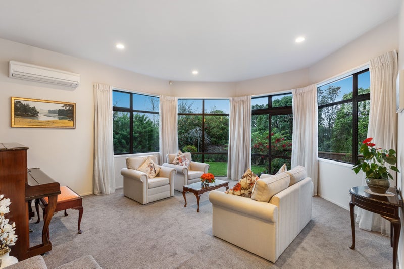 49 Rushgreen Avenue, Pahurehure, Papakura - Carousel 2