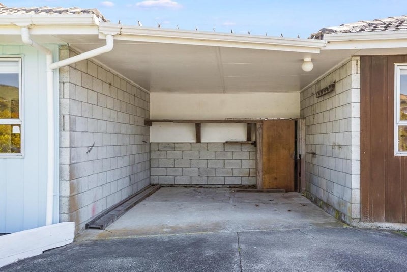 15A Mckeefry Grove, Tawa, Wellington - Carousel 18