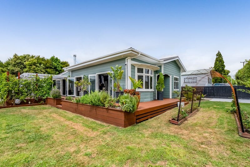 1277 Egmont Road, New Plymouth - Carousel 1