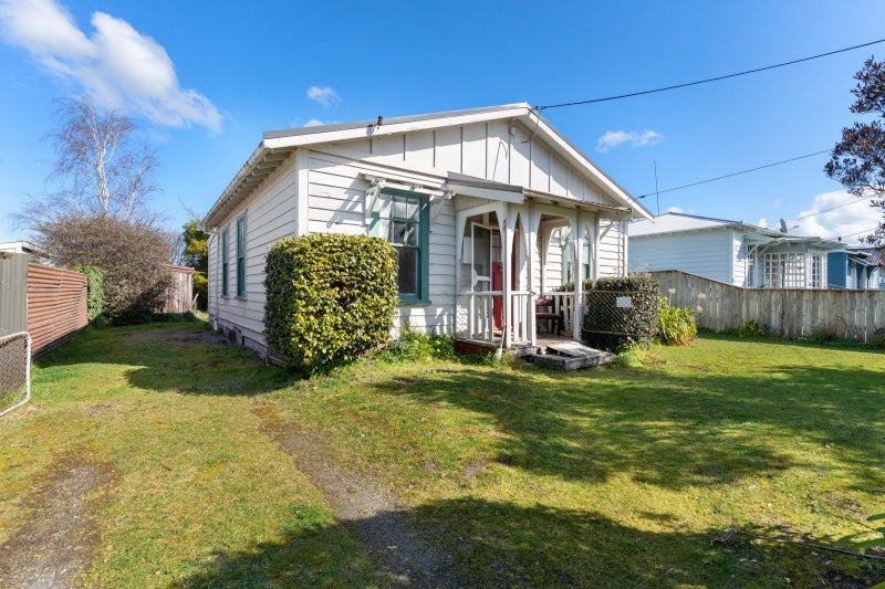 28 Railway Crescent, Masterton - Carousel 1