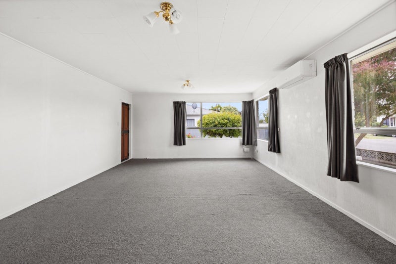 1/616 Avenue Road West, Saint Leonards, Hastings - Carousel 2