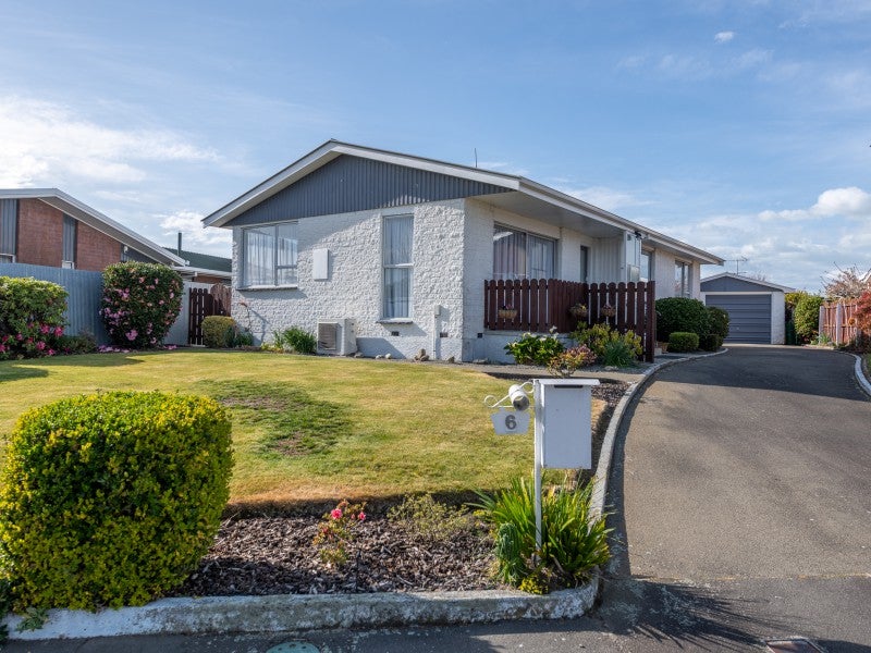 6 Hefford Place, Allenton, Ashburton - Carousel 1
