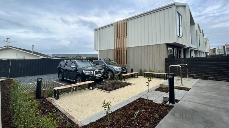 22/82 East Coast Road, Milford, Auckland - Carousel 17