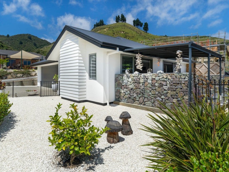 14 Devenish Place, Atawhai, Nelson - Carousel 2