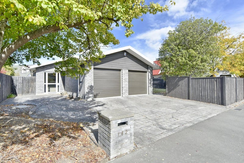 142 Royal Park Drive, Parklands, Christchurch - Carousel 1