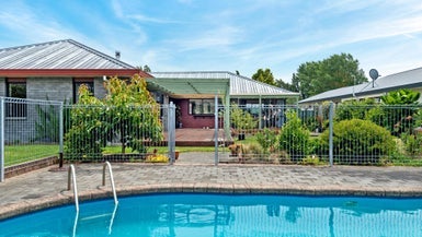 7 Ruth Street, Riverdale, Gisborne - Carousel 1