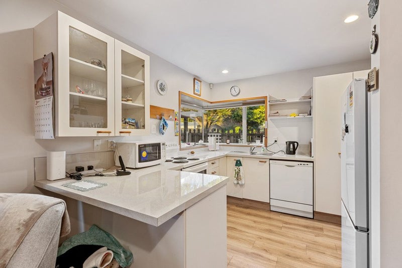 2/31 Charlesworth Street, Woolston, Christchurch - Carousel 2