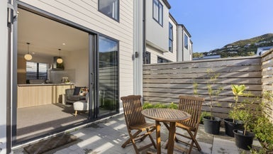 1/1 Elliott Street, Johnsonville, Wellington - Carousel 1