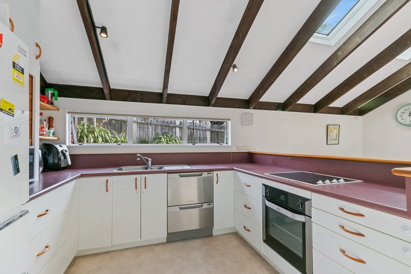 6 Fitzpatrick Street, Newlands, Wellington - Carousel 2