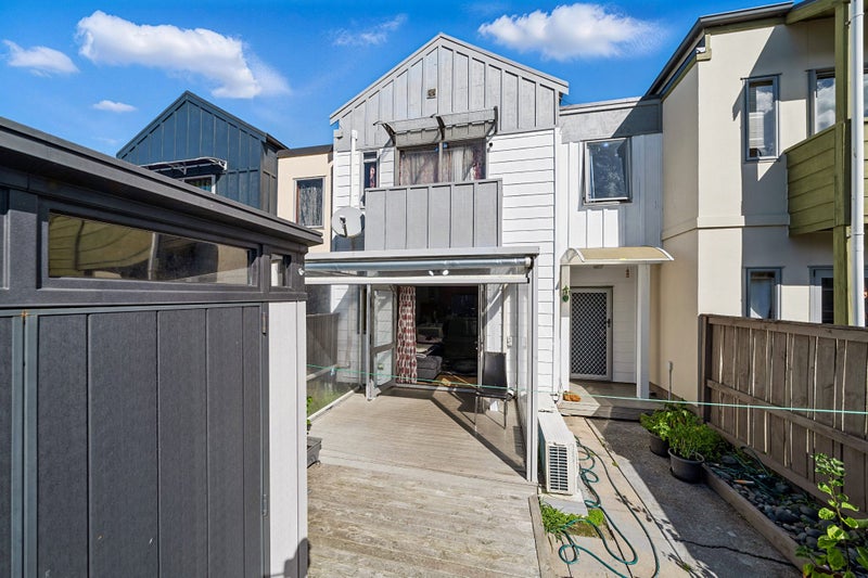 38F Arawa Street, New Lynn, Auckland - Carousel 1