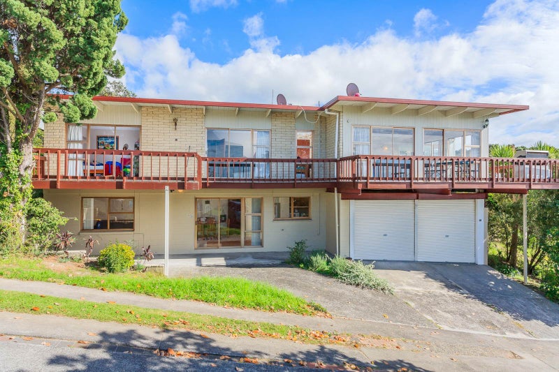 20 Glencoe Road, Browns Bay, Auckland - Carousel 1