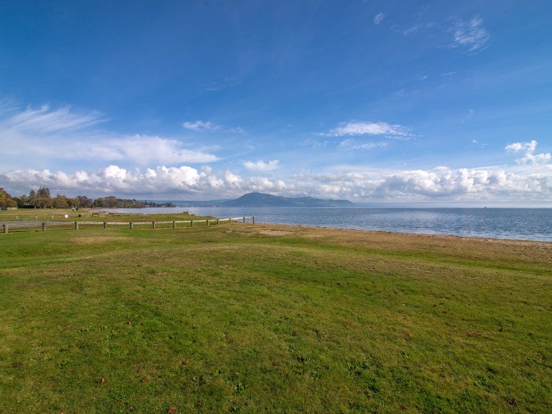 17 Willow Avenue, Hannahs Bay, Rotorua - Carousel 17