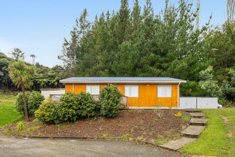 11 Montgomery Street, Stokes Valley, Lower Hutt - Carousel 1