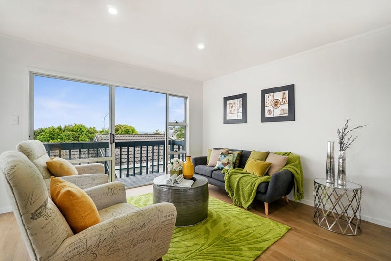 1/8 Pupuke Road, Hillcrest, Auckland - Carousel 1
