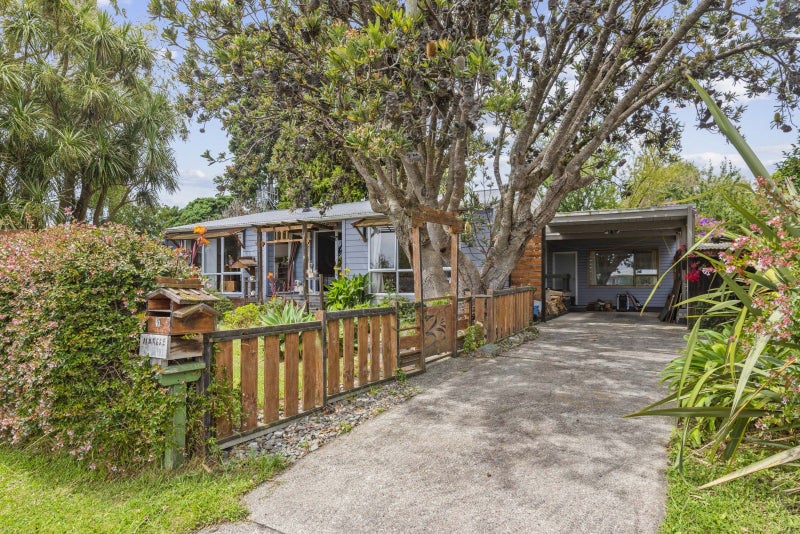 5 Marere Avenue, Paraparaumu - Carousel 2